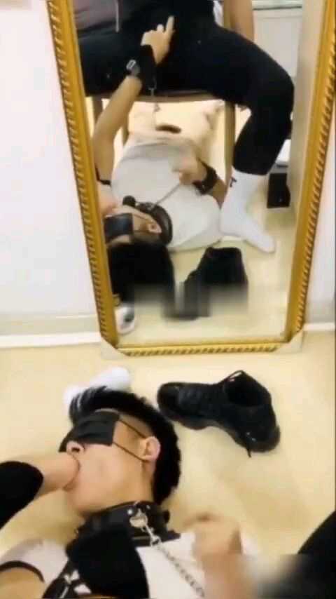 家主调教小帅哥奴【2】舔帅球鞋